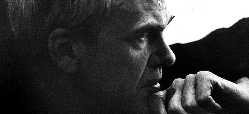 Milan Kundera: Das Schwere und das Leichte  